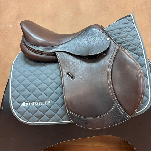Used Ovation Explorer Saddle 17.5" Adjustable Gullet