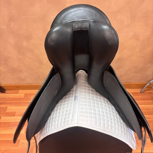Used Ovation Salinero Dressage Saddle 18" Adjustable Gullet