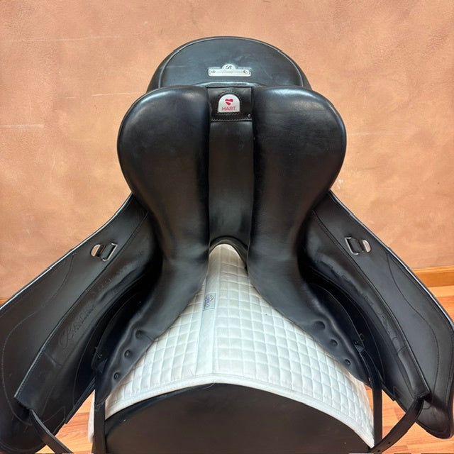 Used Bates Artiste Dressage Saddle 17.5" Adjustable Tree