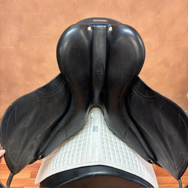 Used Devoucoux Loreak Dressage Saddle 18.5" Wide Tree
