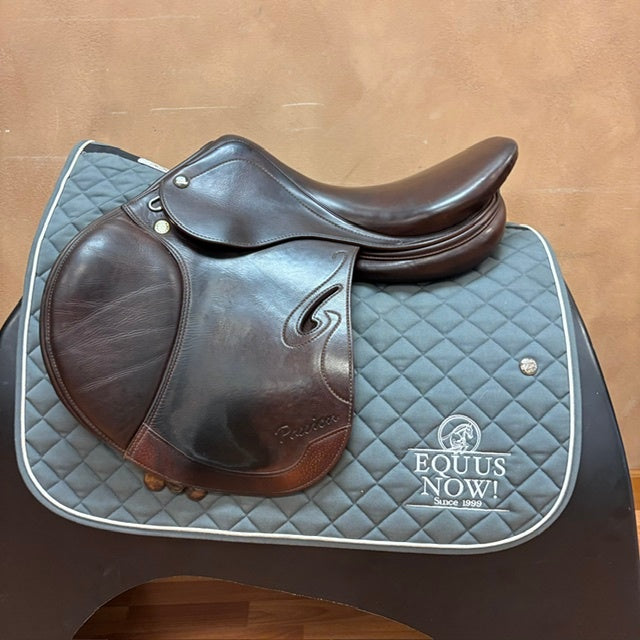 Used Prestige Passion Jump Saddle 17" Medium Tree