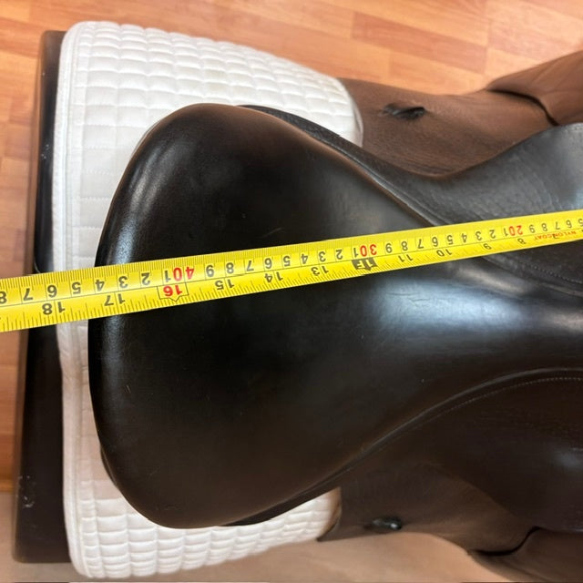 Used ANKY Cuir de Chamont Dressage Saddle 17.5" Medium Tree