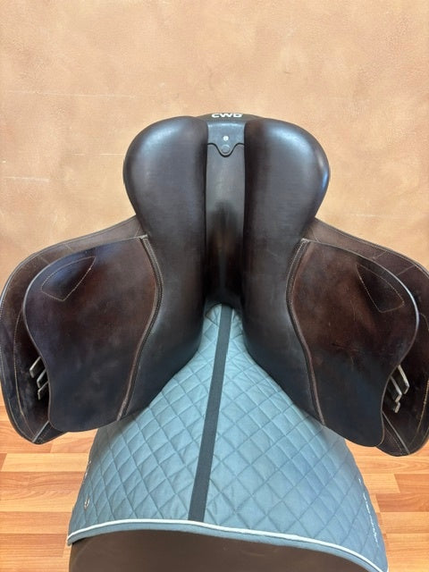 Used CWD SE26 Jump Saddle 17" Medium Tree
