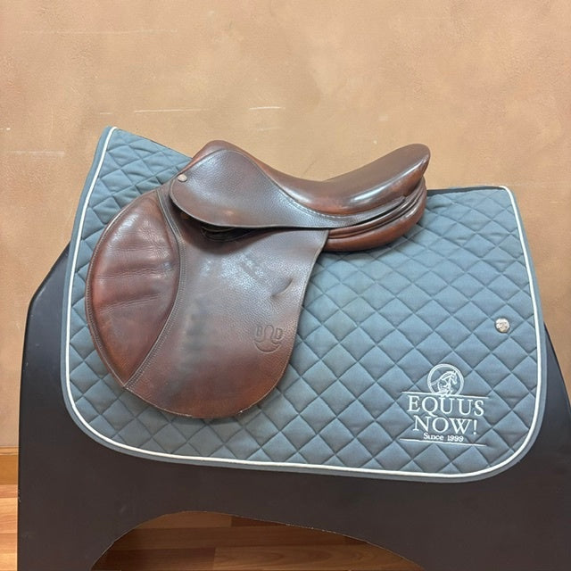 Used Bruno Delgrange Pony Jump Saddle 15" Medium Tree