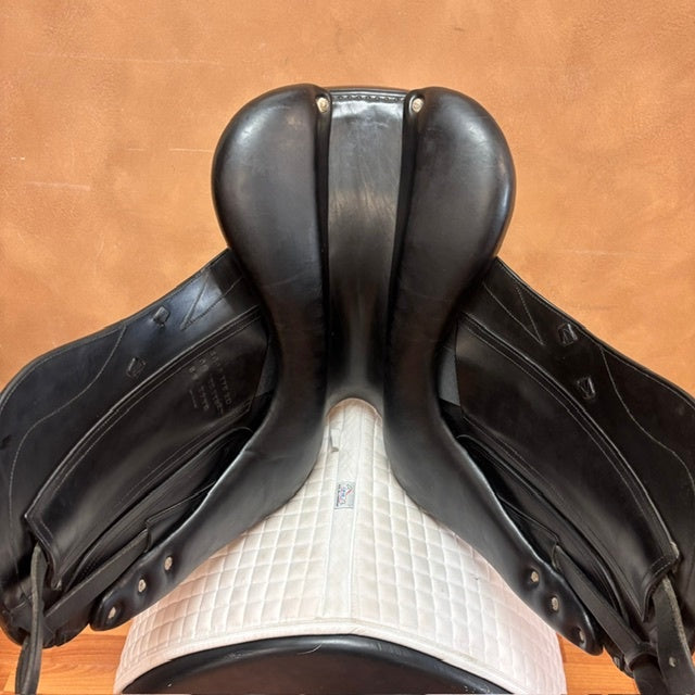 Used CWD SE08 Dressage Saddle 17.5" Wide Tree