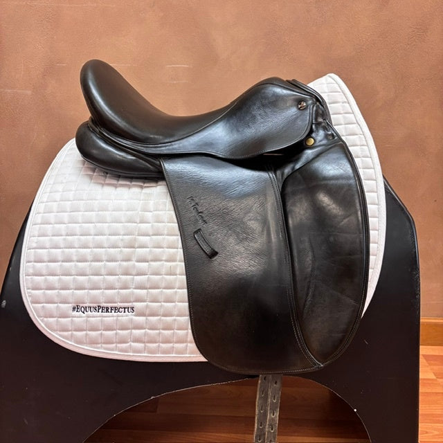 Used M Toulouse Aachen Dressage Saddle 17.5" Medium Tree