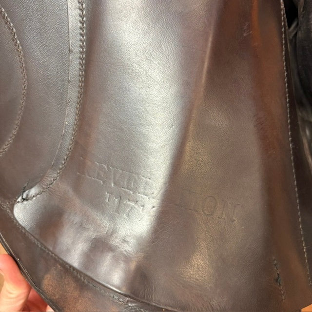 Used Albion Revelation Monoflap Jump Saddle 17.5" Medium/Wide Tree