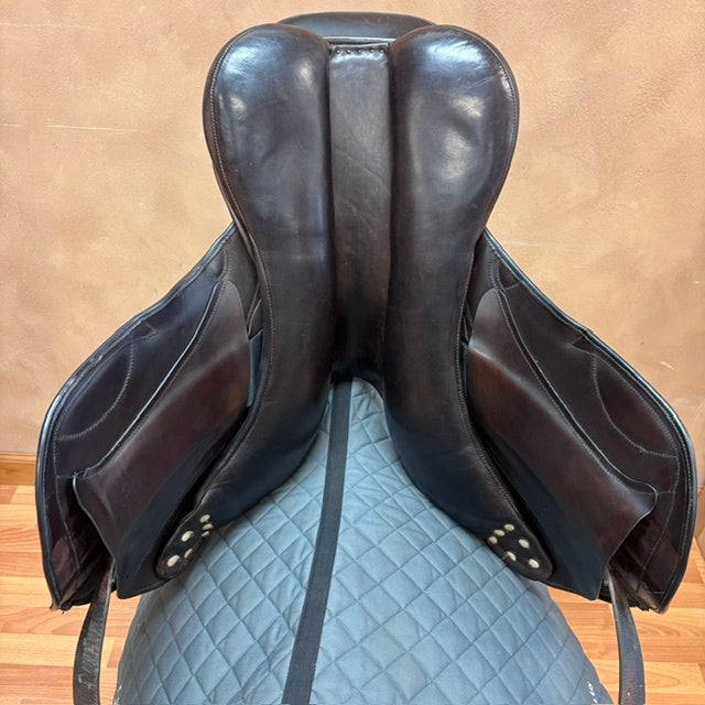 Used Albion Revelation Monoflap Jump Saddle 17.5" Medium/Wide Tree