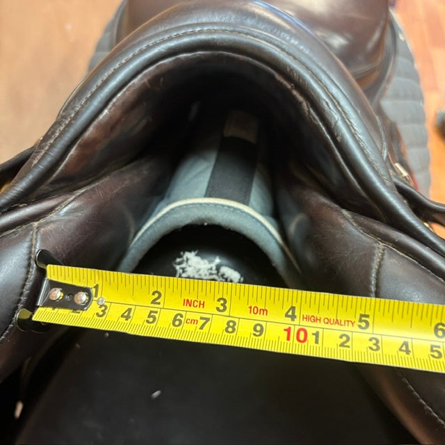 Used Albion Revelation Monoflap Jump Saddle 17.5" Medium/Wide Tree