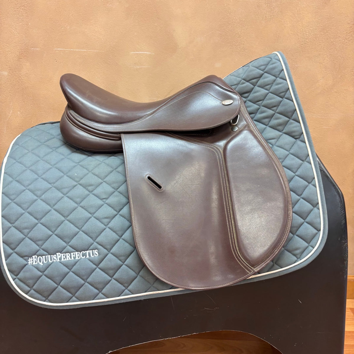 Used Tekna Club Pony Saddle 15" Adjustable Tree