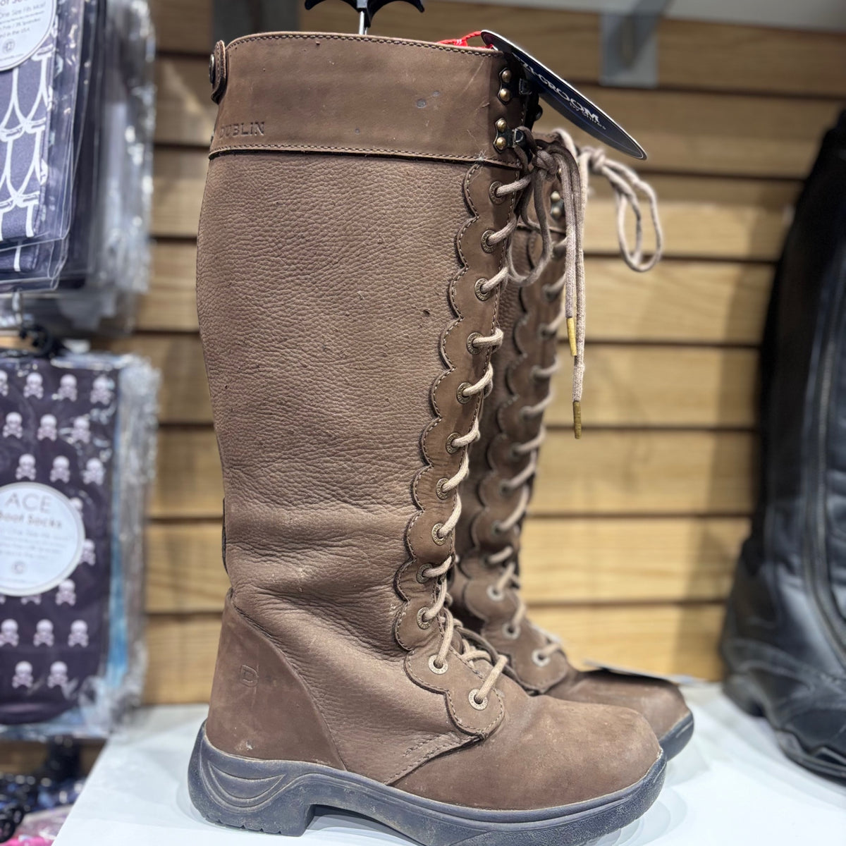 Used 9.5 Regular Calf Brown Dublin Country Boots