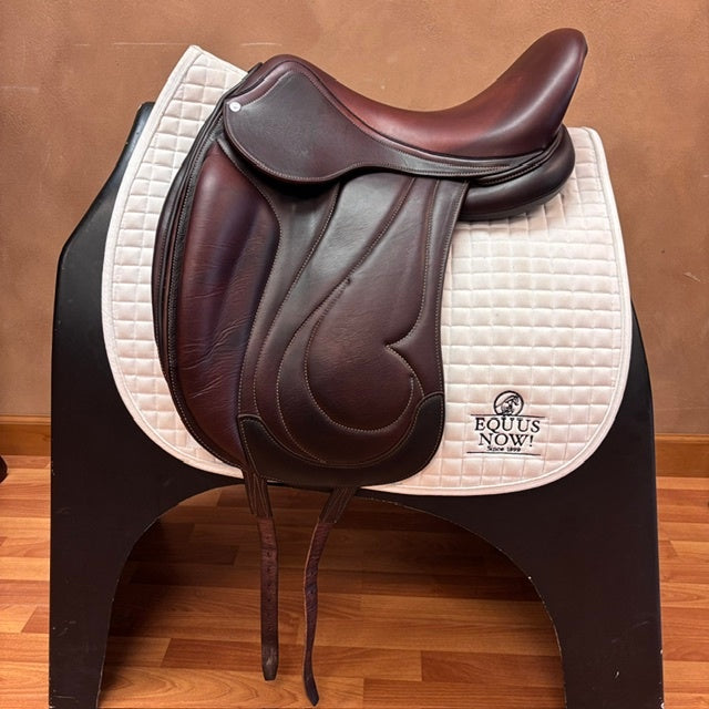 Used Antares Cadence Dressage Saddle 17.5" Medium/Wide Tree 