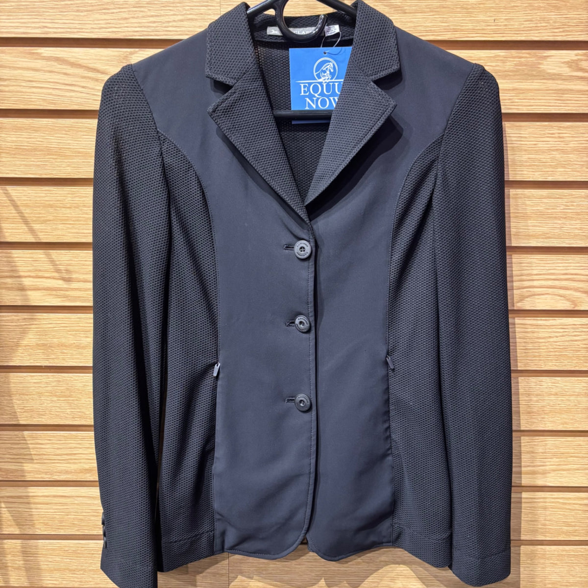 Used Youth 16R Black RJ Classics Harmony Mesh Show Coat