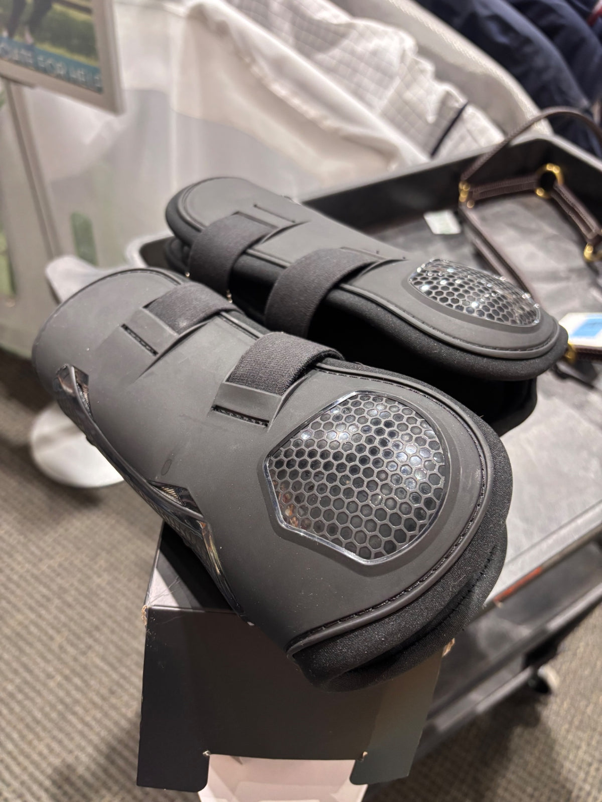 Used Full Black Equestrian Stockholm Anatomic Tendon Boots