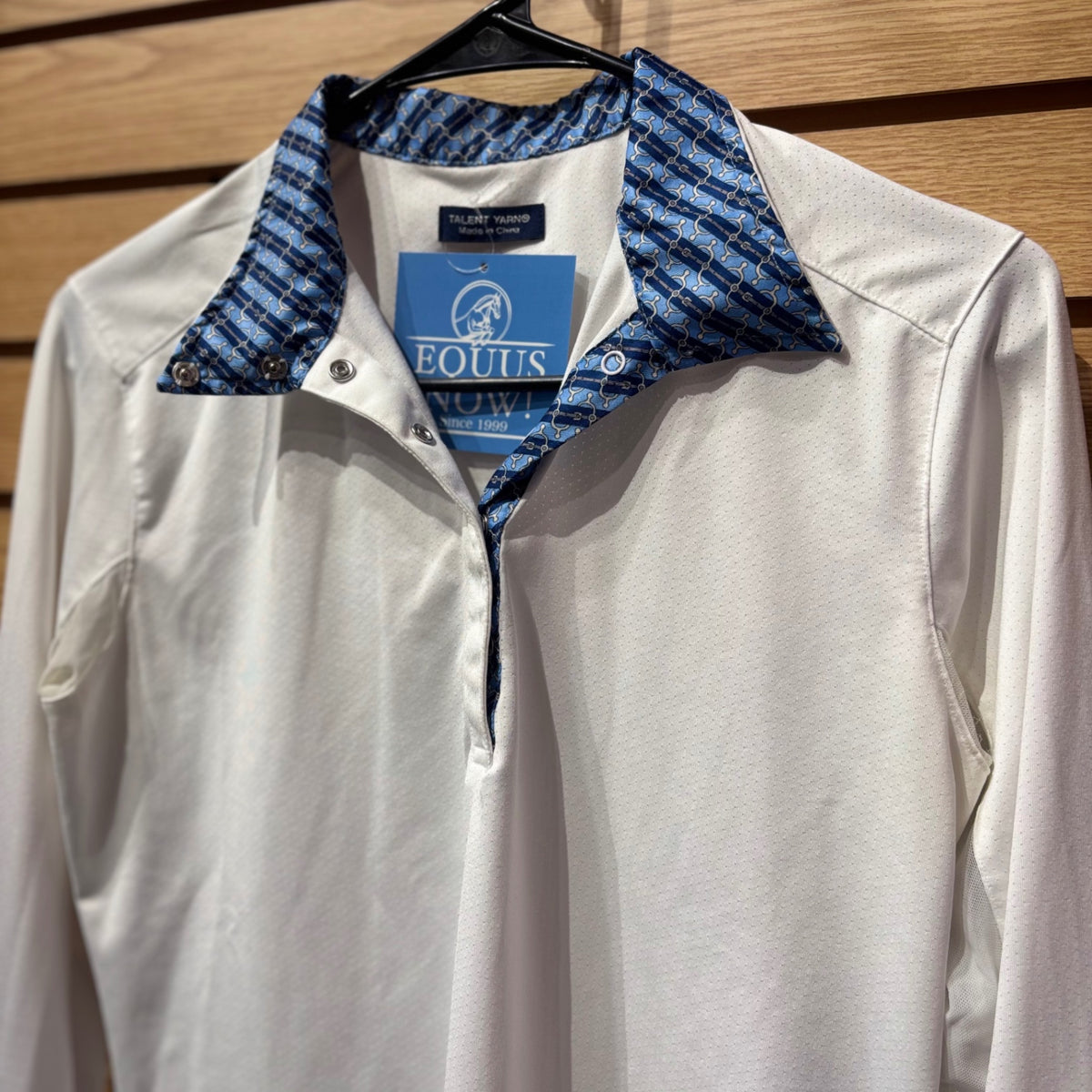 Used Medium White Essex Classics Show Shirt
