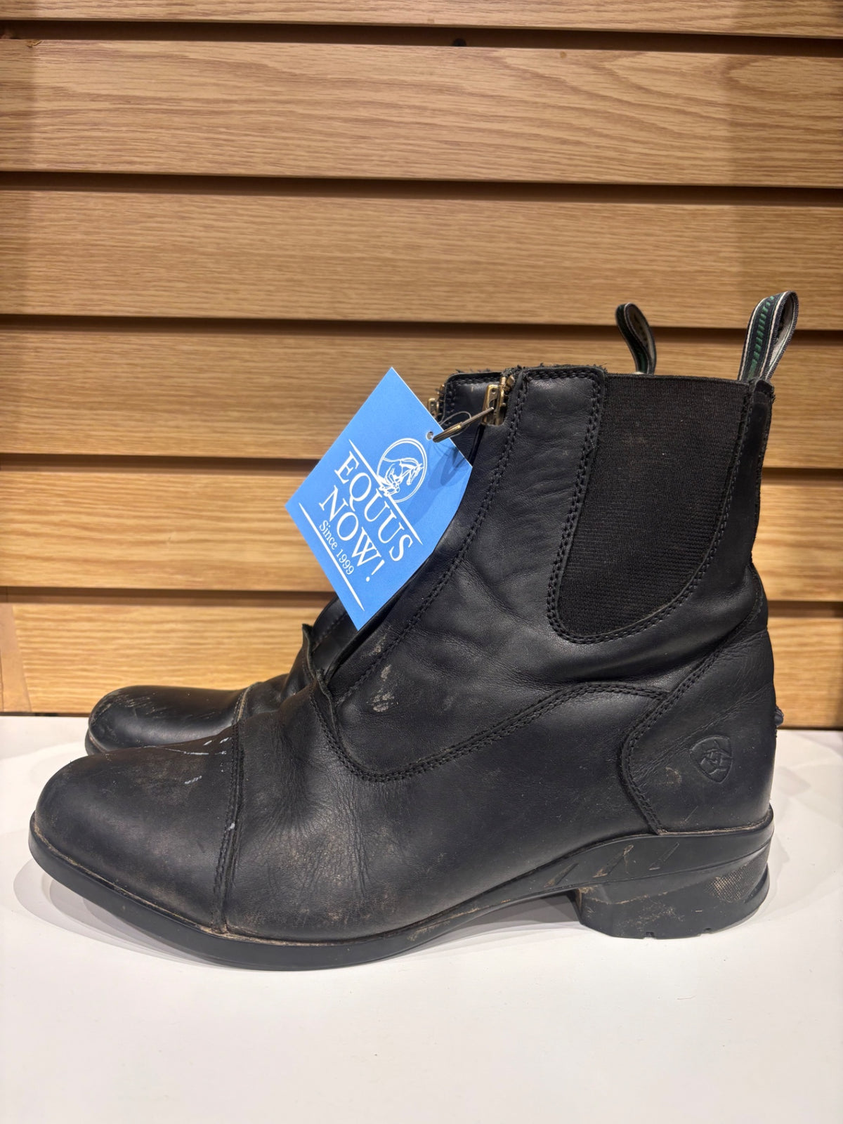 Used US 9B Black Ariat Paddock Boots