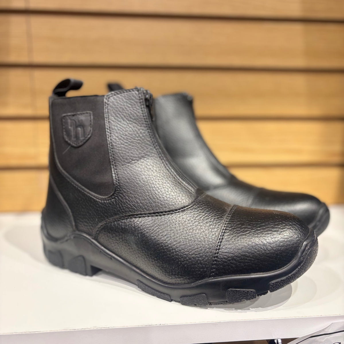 Used US10 Black Horze Idaho Winter Paddock Boots