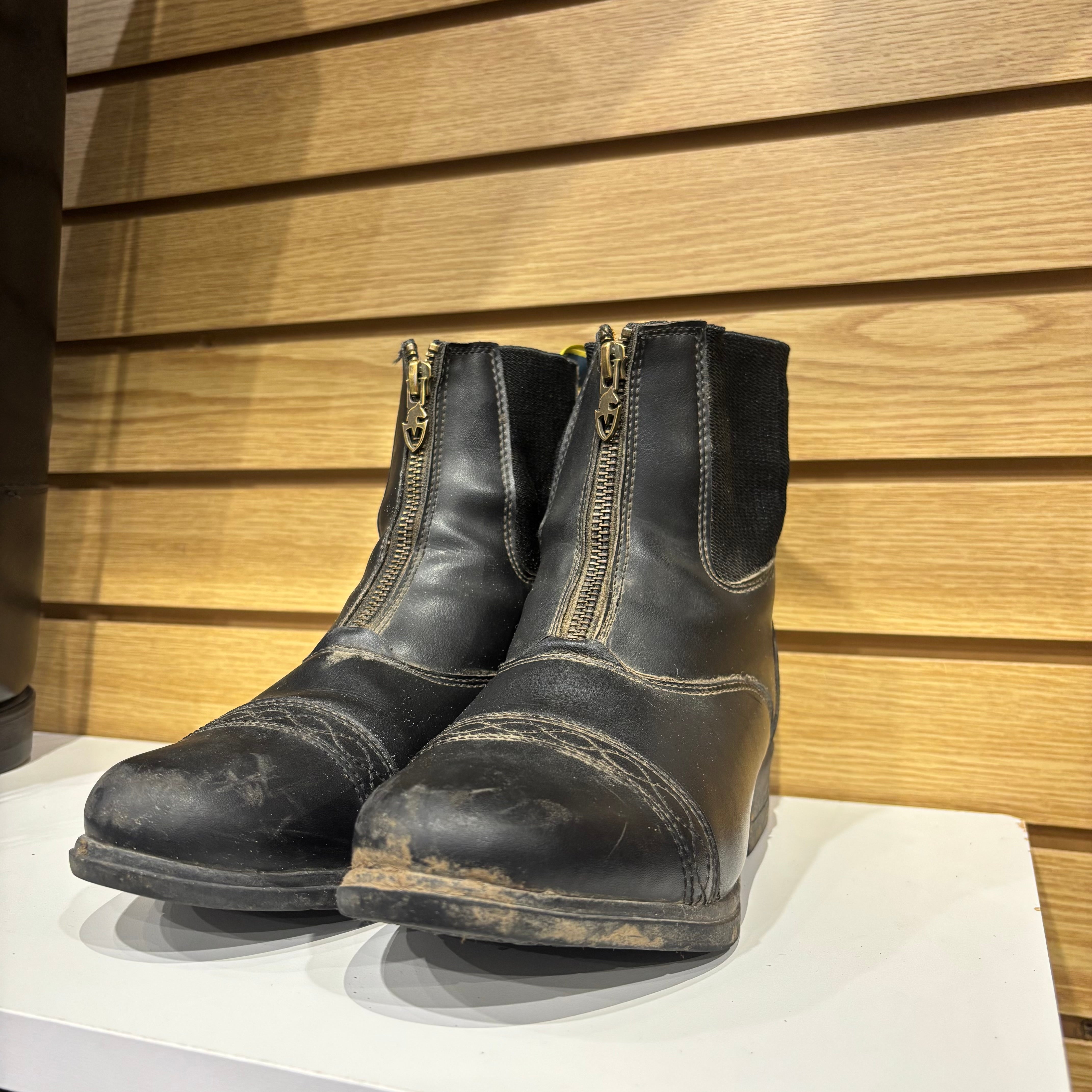 Used 6 Black Moretta Paddock Boots