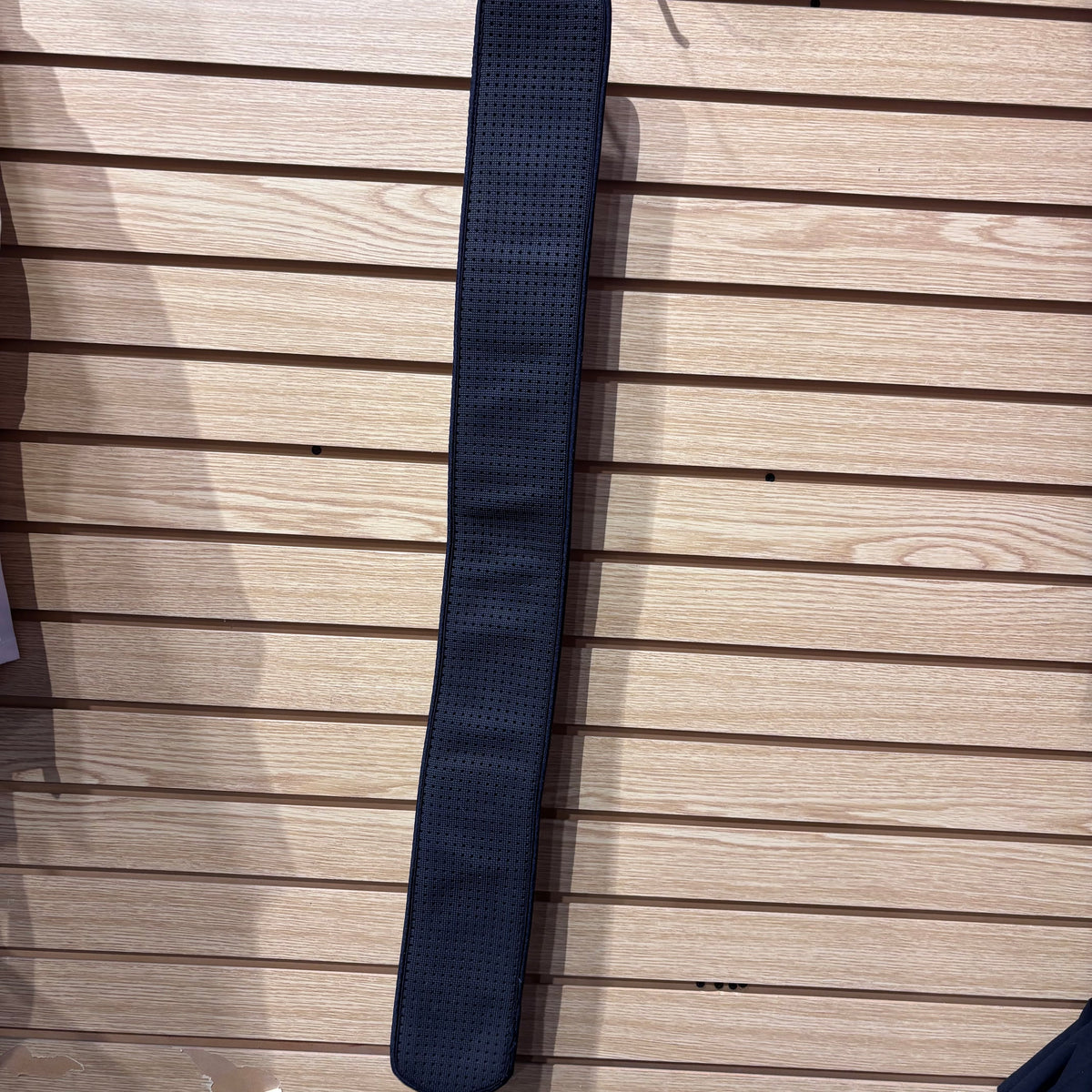 Used 28" Black Professionals Choice Ventech Dressage Girth