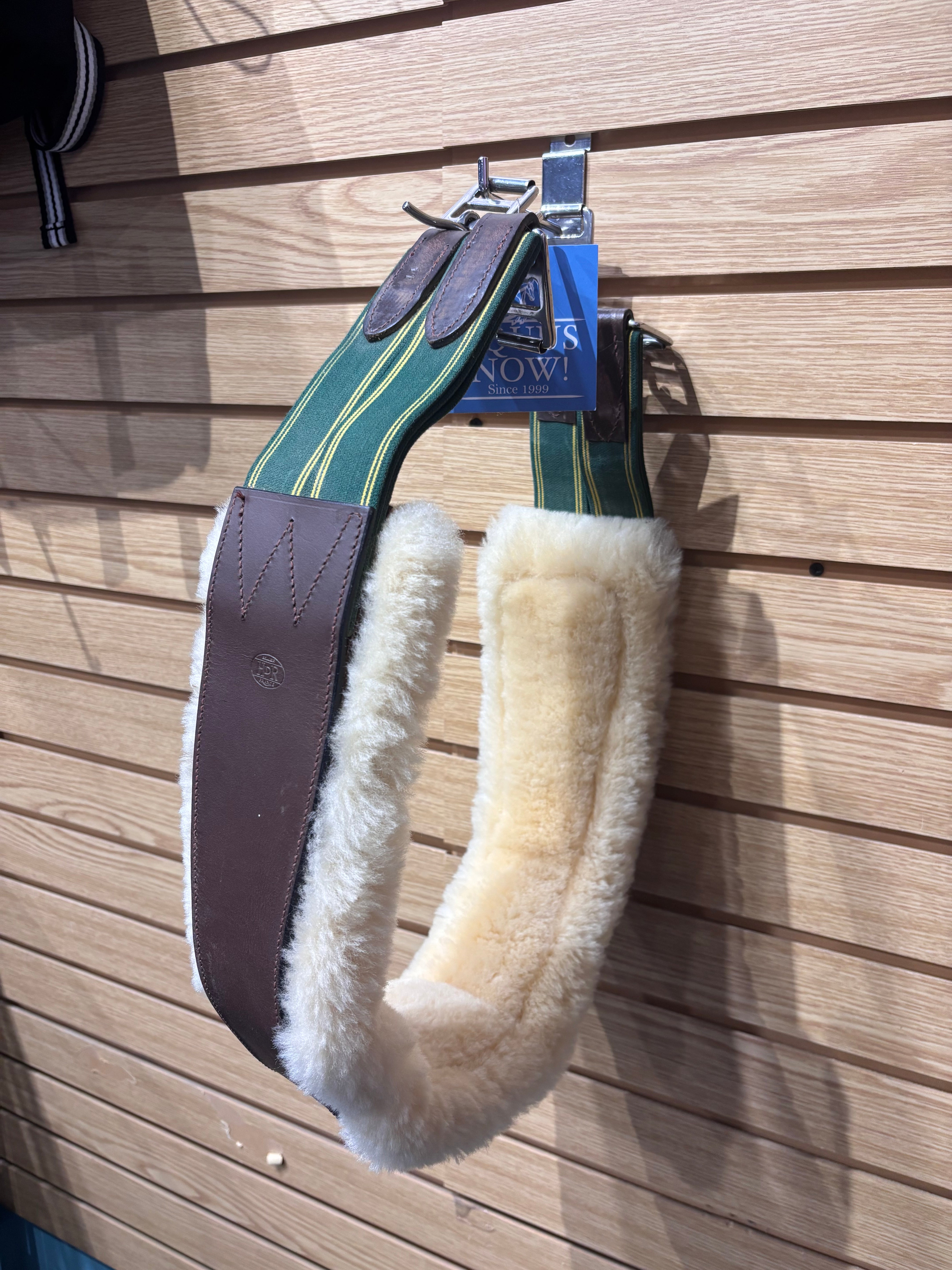 Used 44" HDR Brown Leather Girth with Removable Fleece