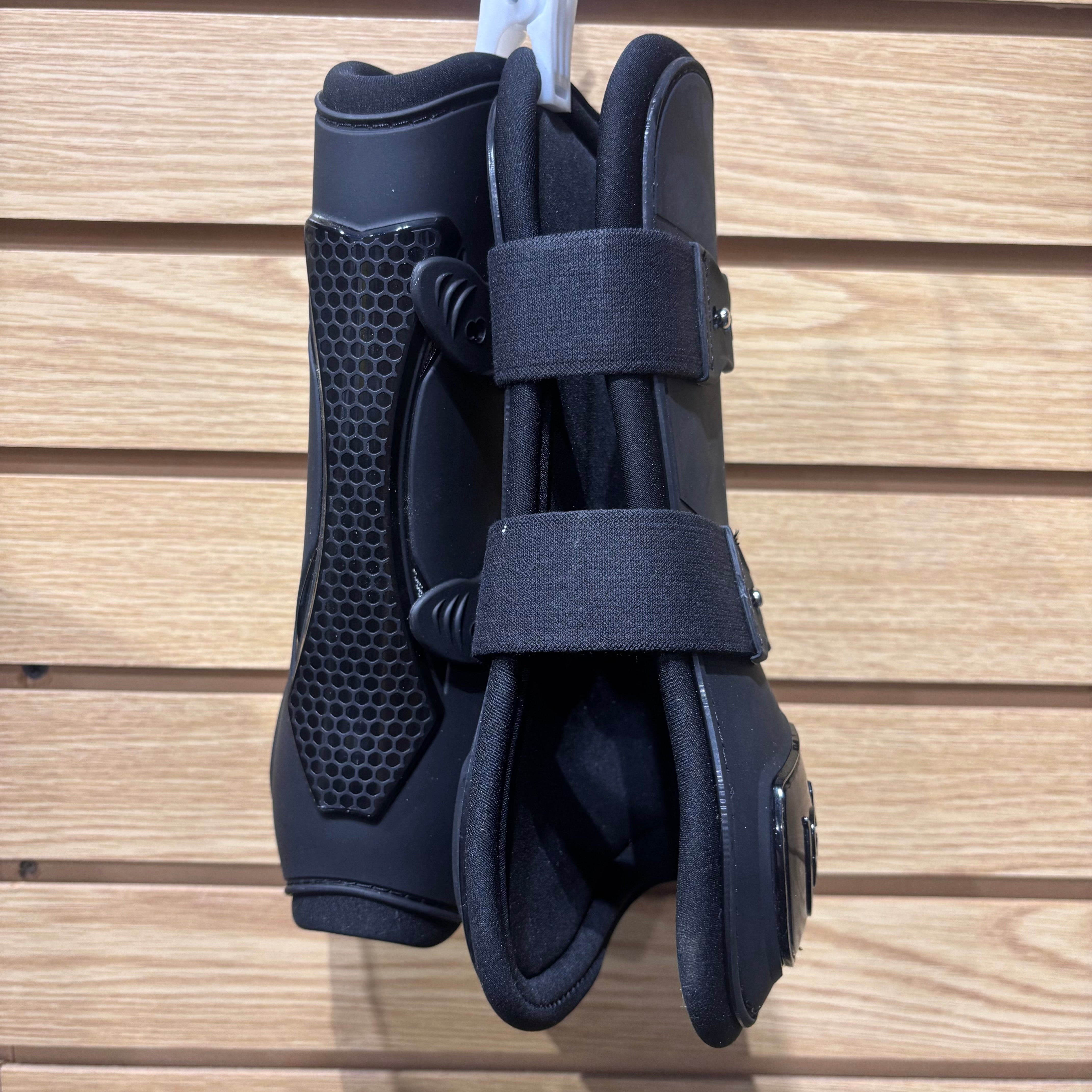 Used Full Black Equestrian Stockholm Anatomic Tendon Boots