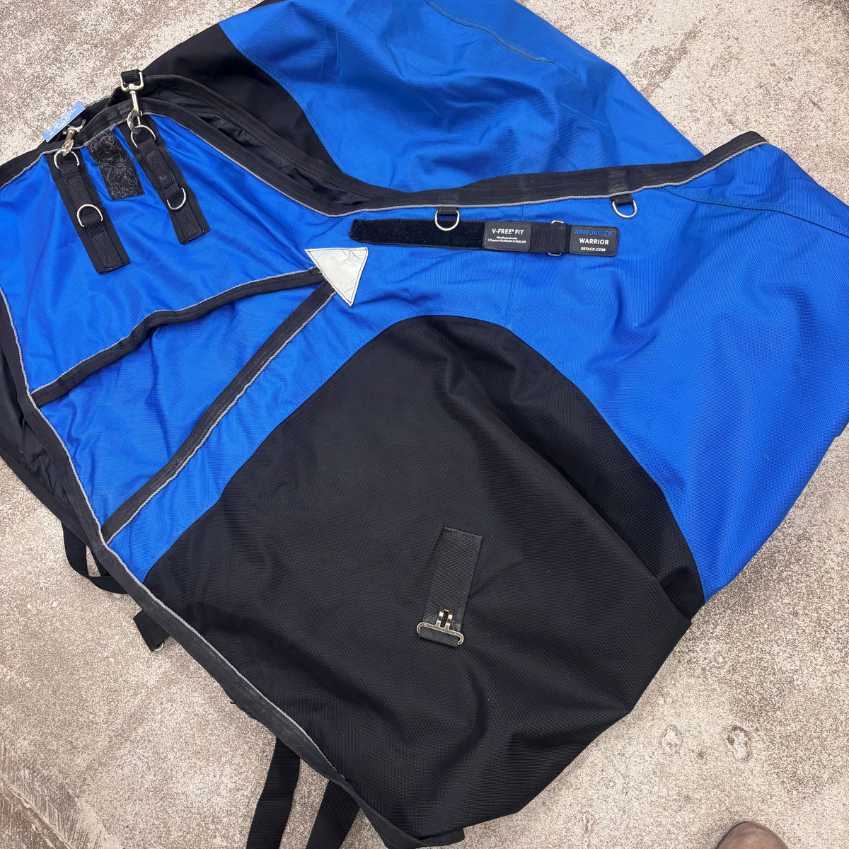 Used 86 Royal blue Turnout Sheet