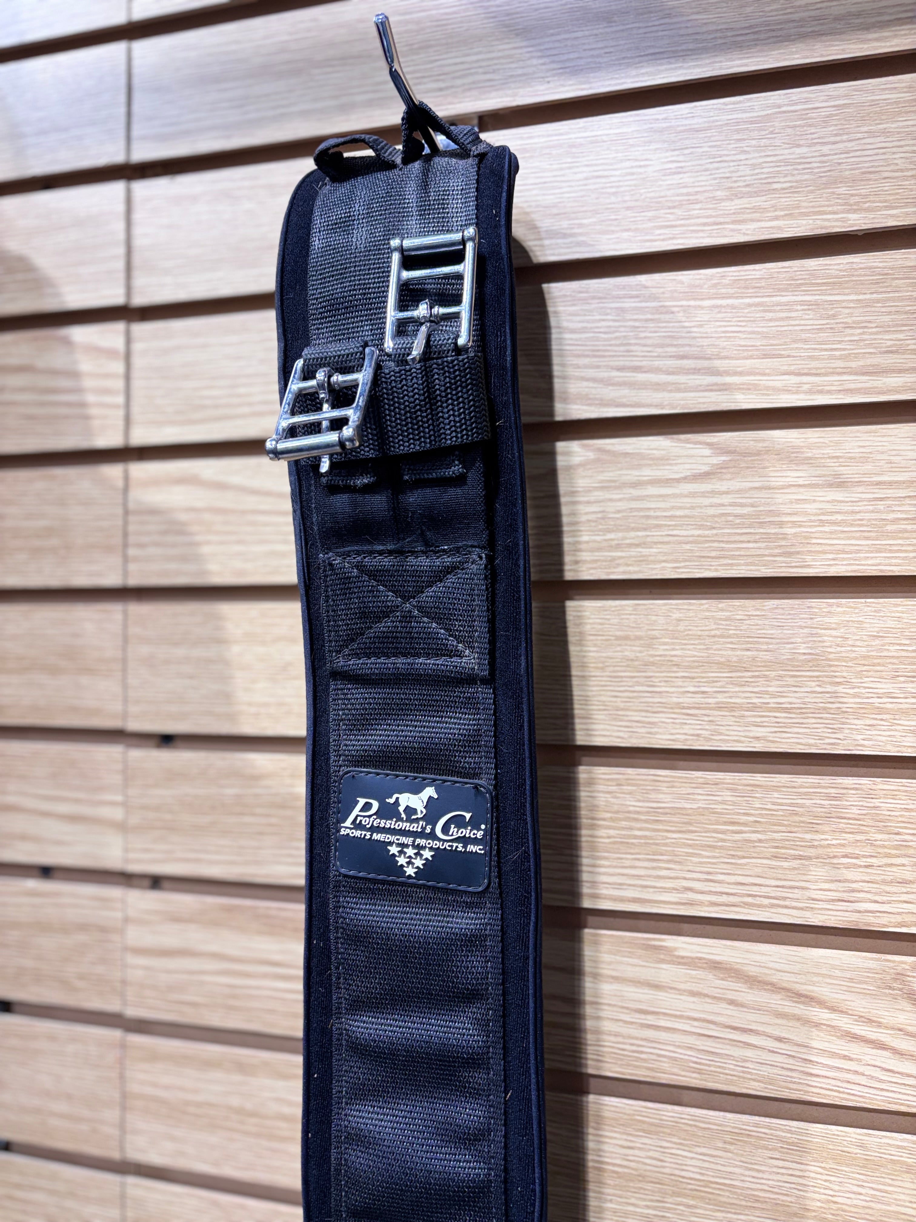 Used 30" Professionals Choice Black Girth