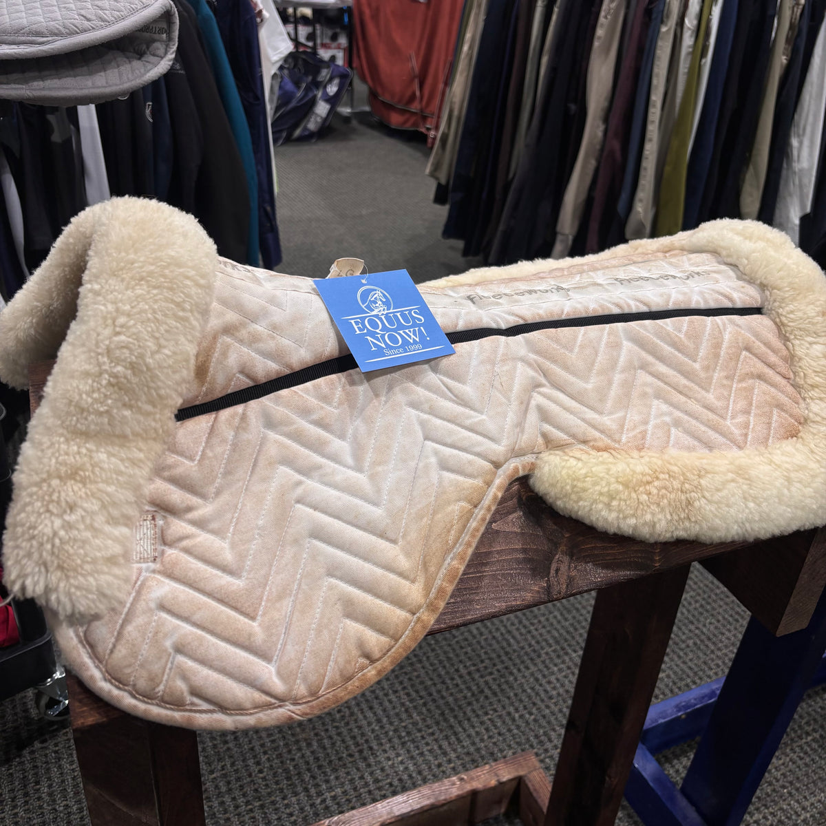Used Large White Fleeceworks Half Pad