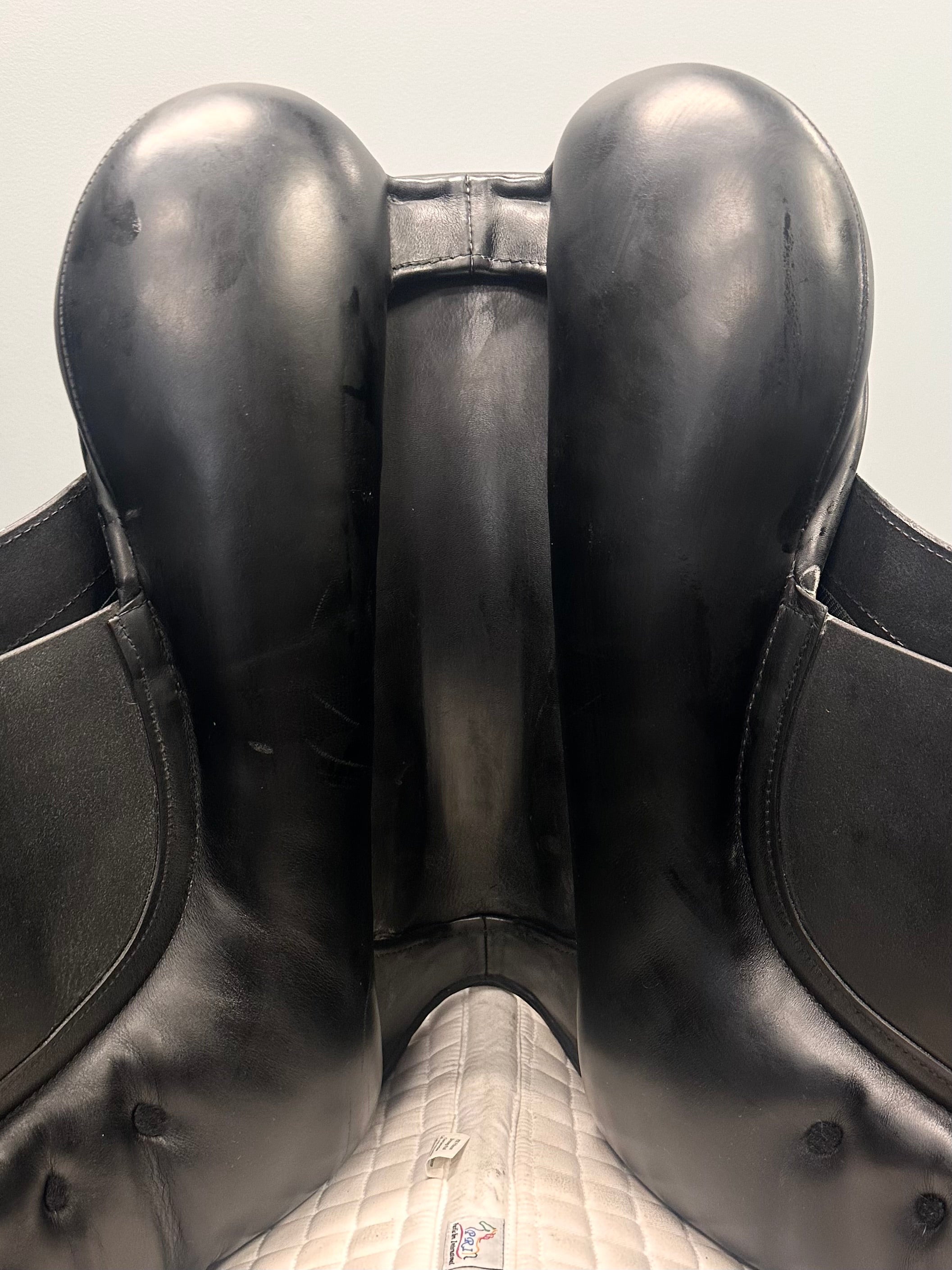 Used Borne Rebalance Dressage Saddle 17.5" Wide Tree