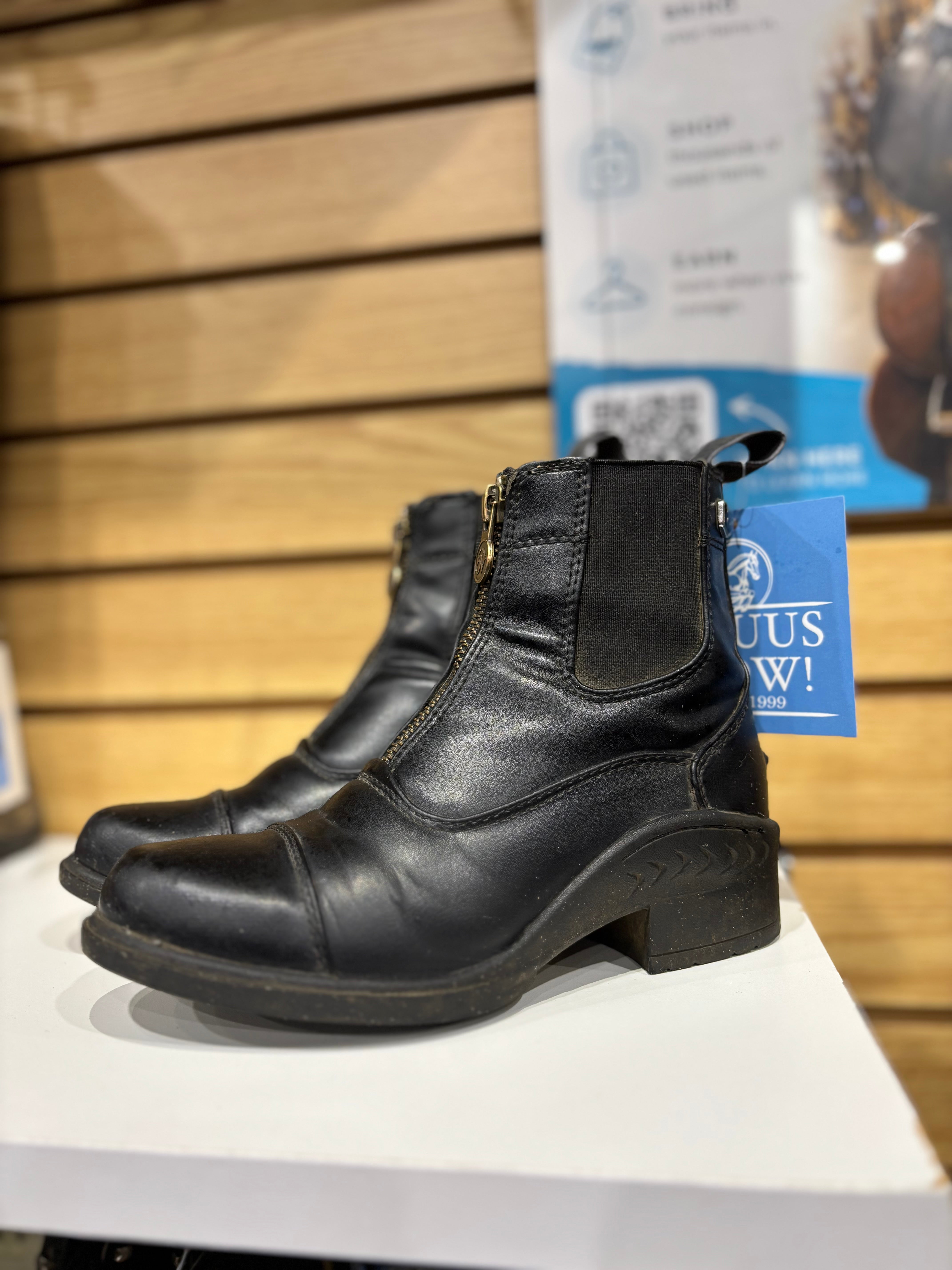 Used Ovation Kids 13 Black Paddock Boots