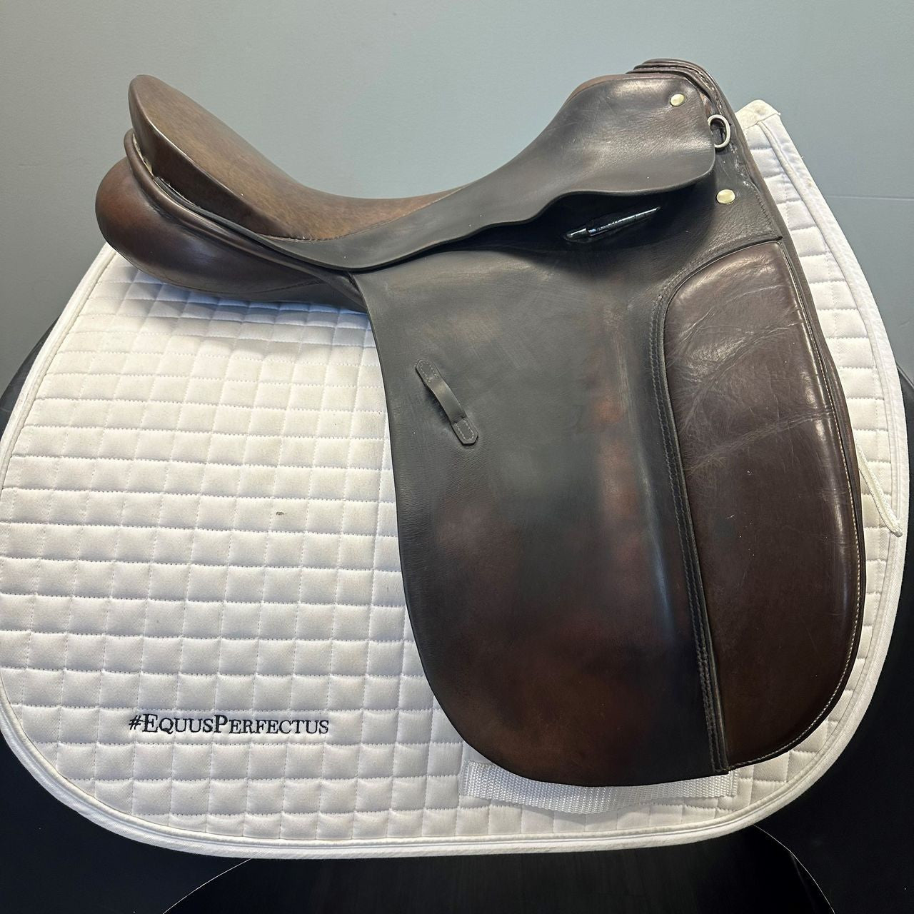 Used Max Hopfner Original Federbaum Dressage Saddle 18" Medium Tree - sku to order - 4002958