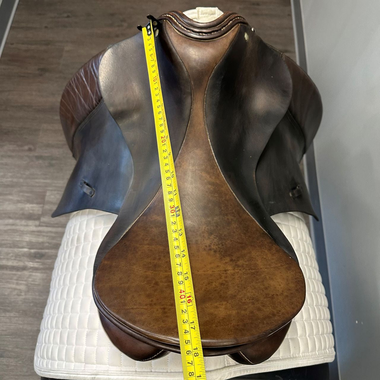 Used Max Hopfner Original Federbaum Dressage Saddle 18" Medium Tree - sku to order - 4002958