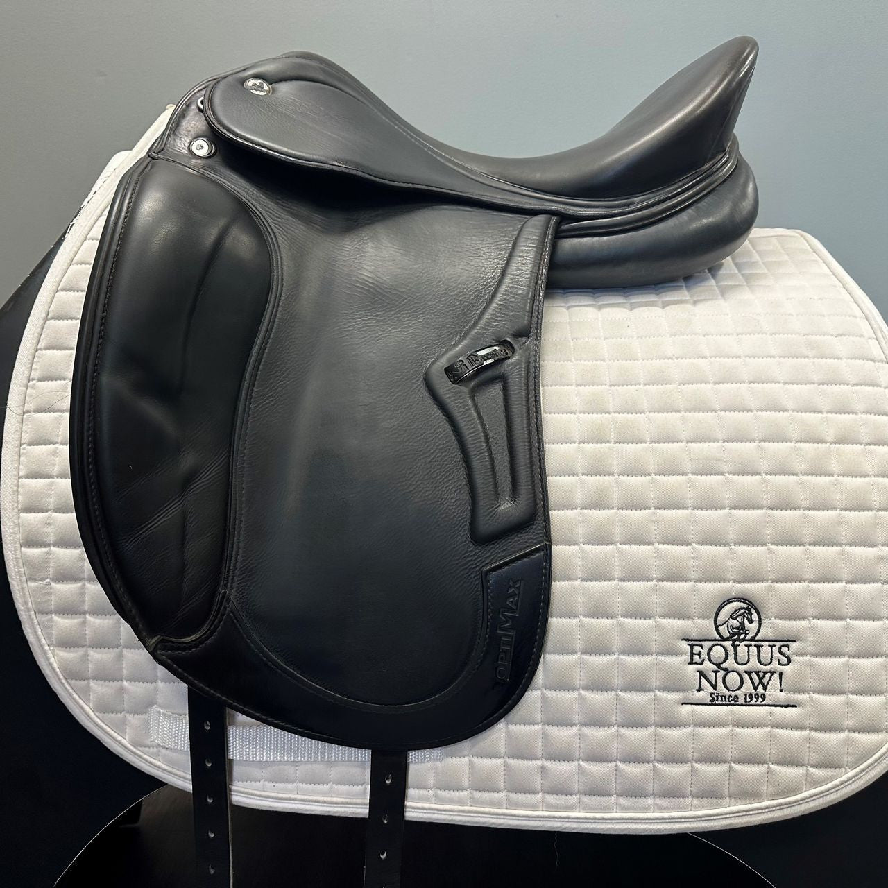 Used Prestige Optimax Dressage Saddle 17" Medium Wide Tree - sku to order - 4002959