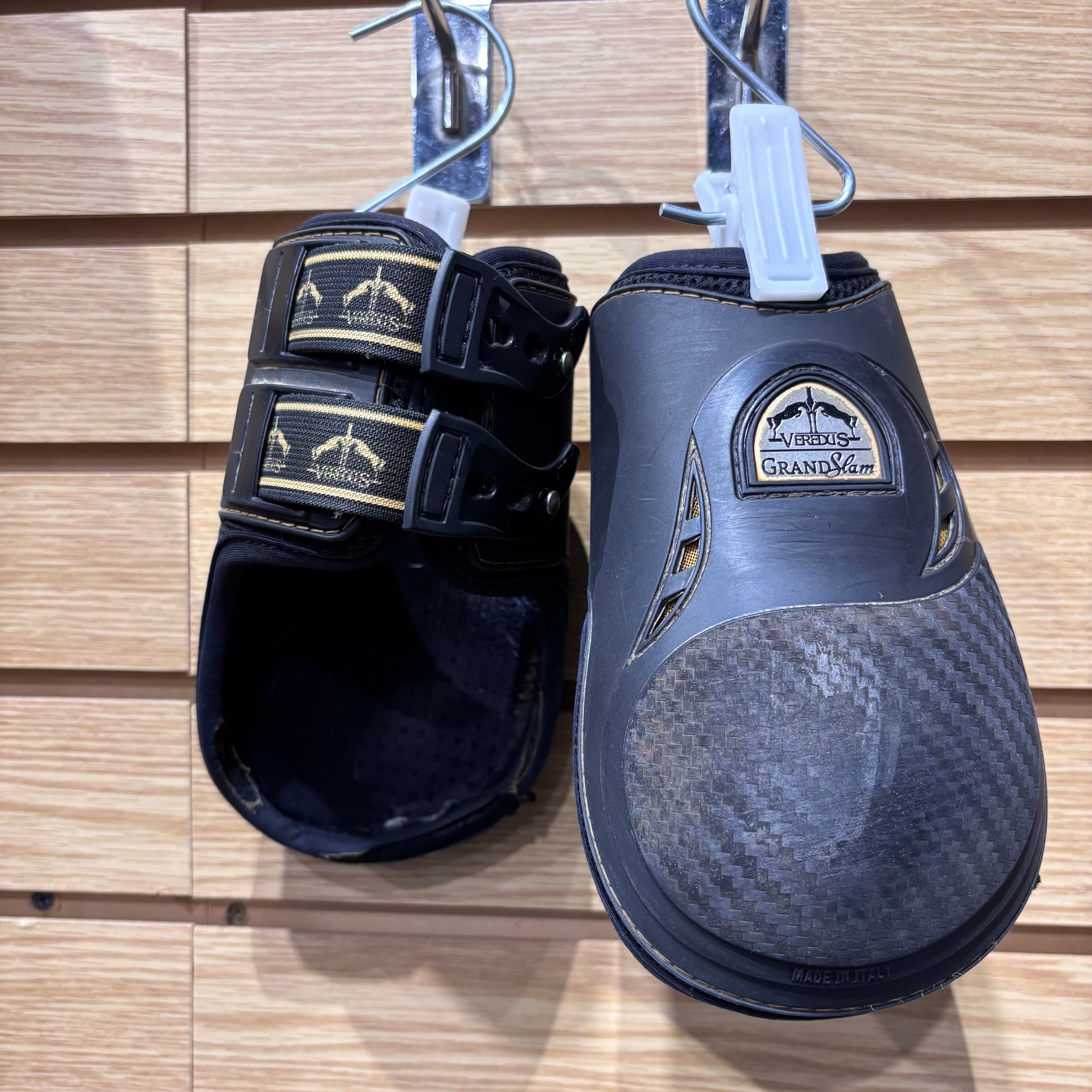 Used Medium Black Veredus Grand Slam Carbon Gel Gold Hind Boots