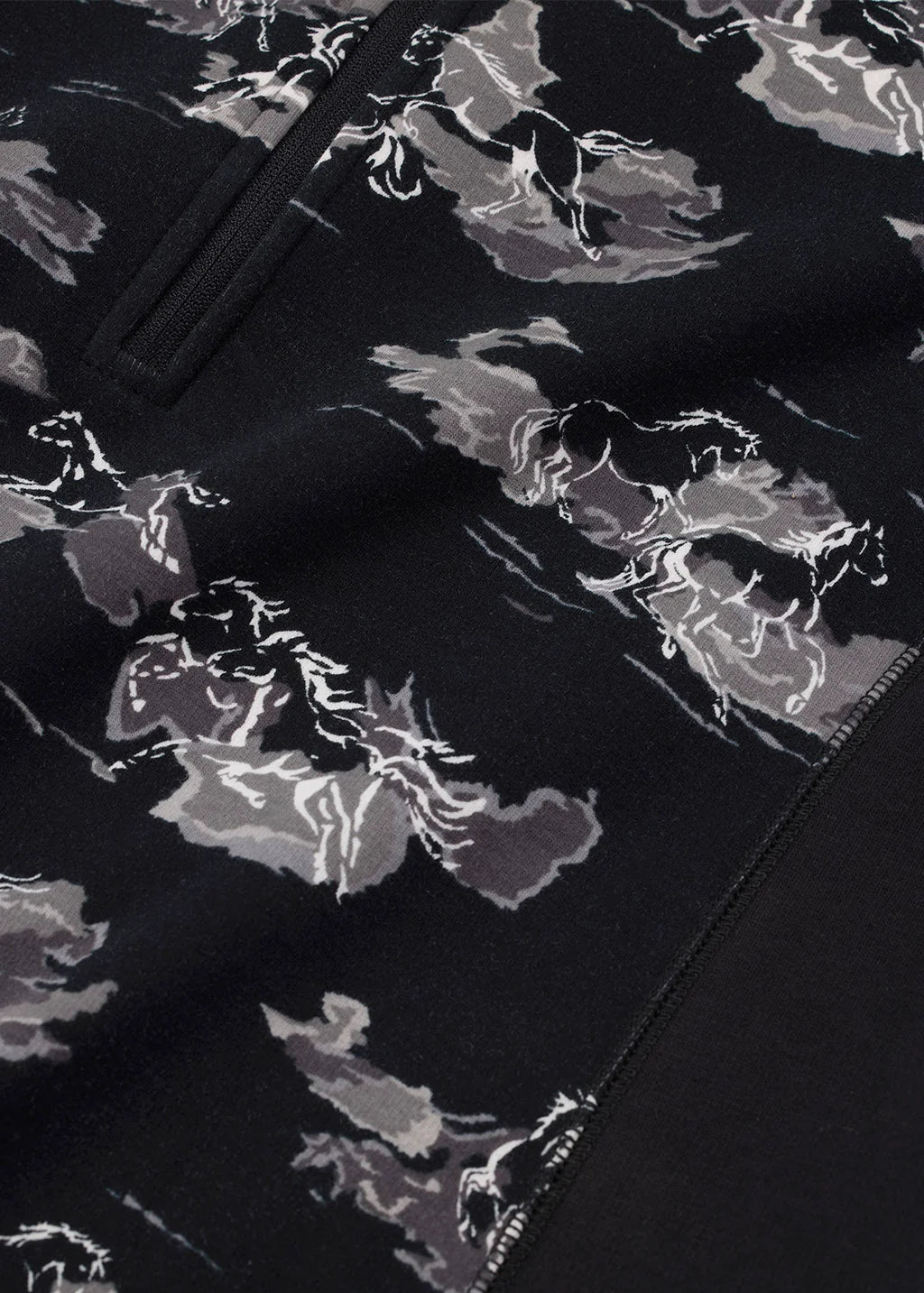 #color_Black Stormy Horse
