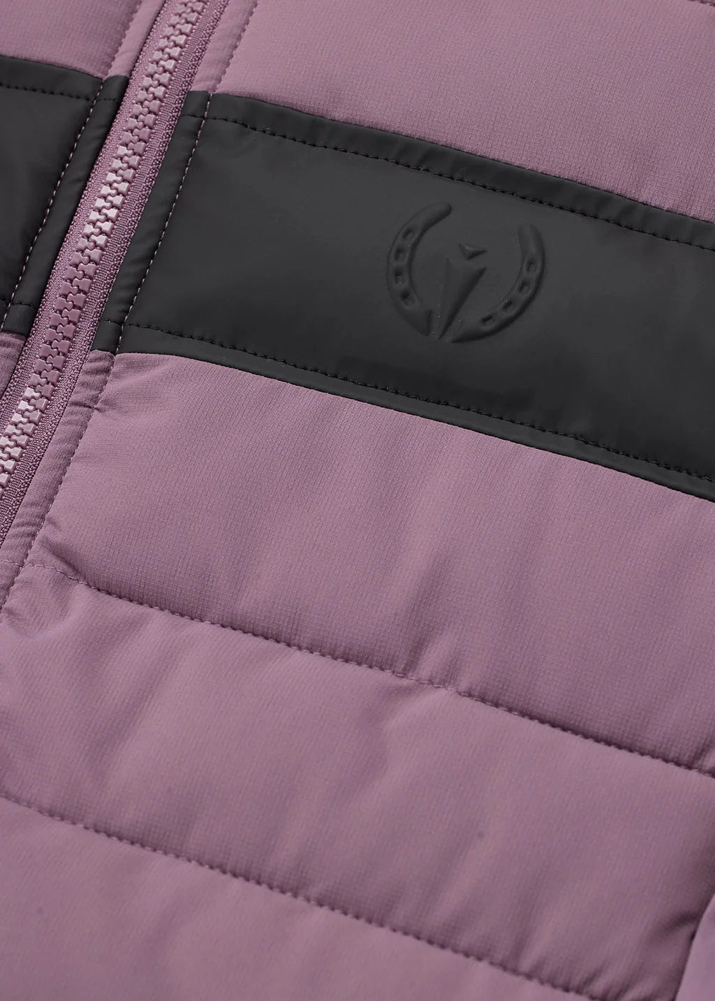 #color_thistle