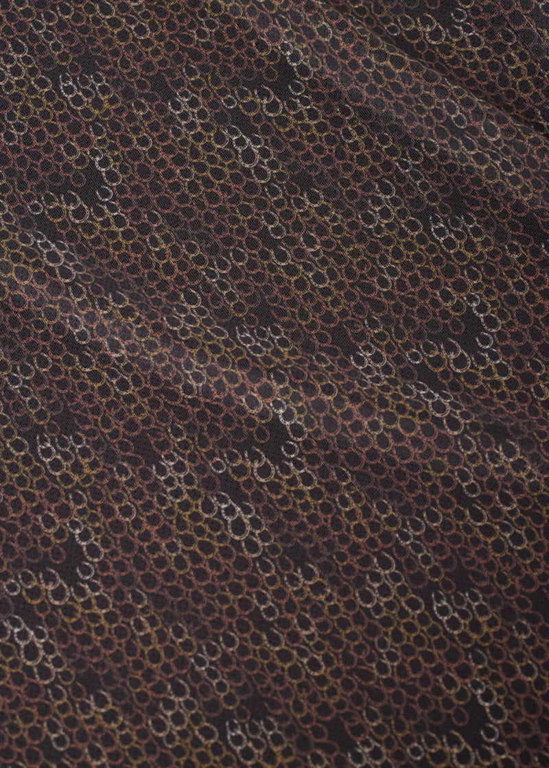 #color_Black Lucky Cascade