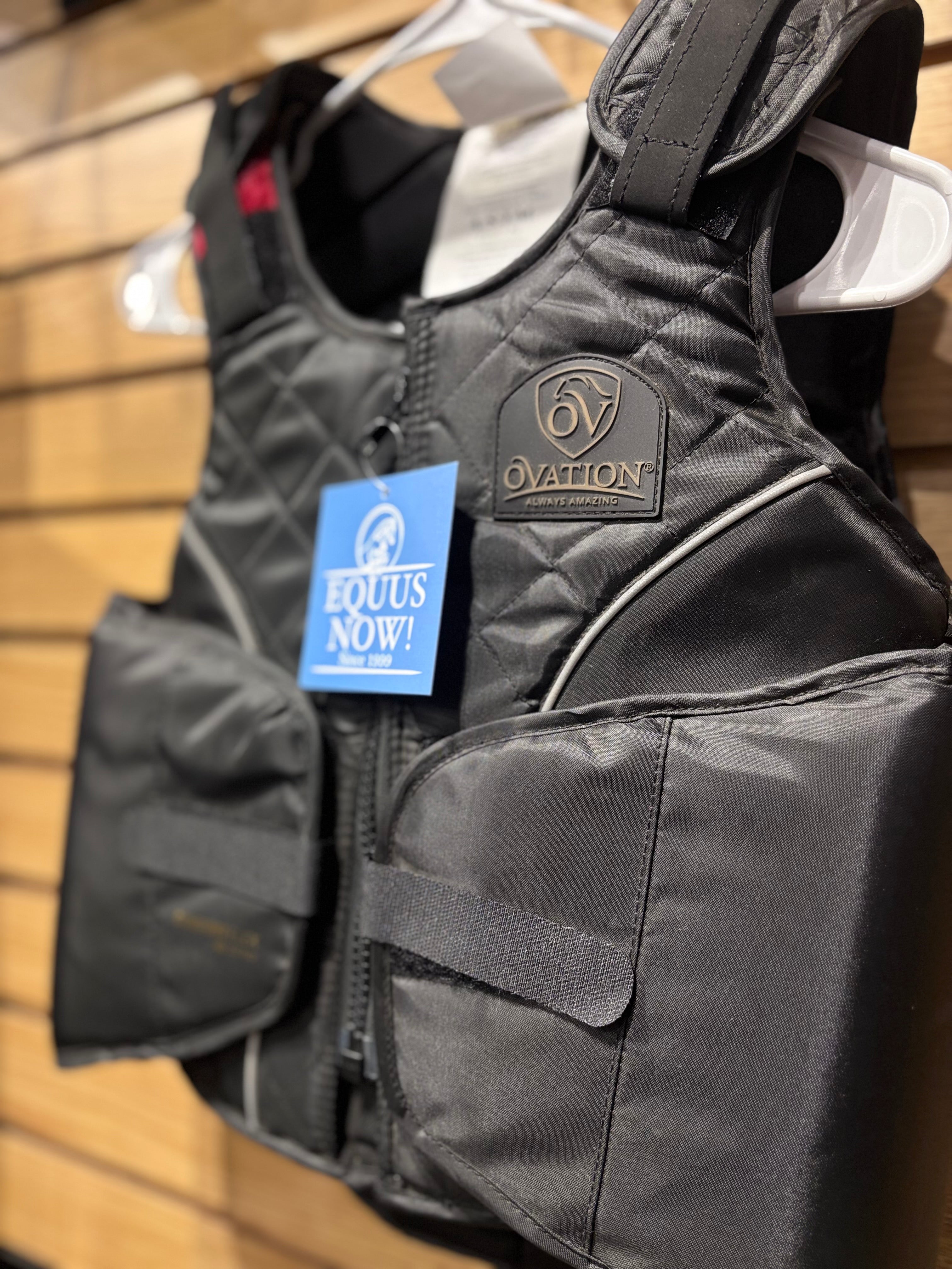 Used Child Medium Black Ovation ComfortFlex Body Protector