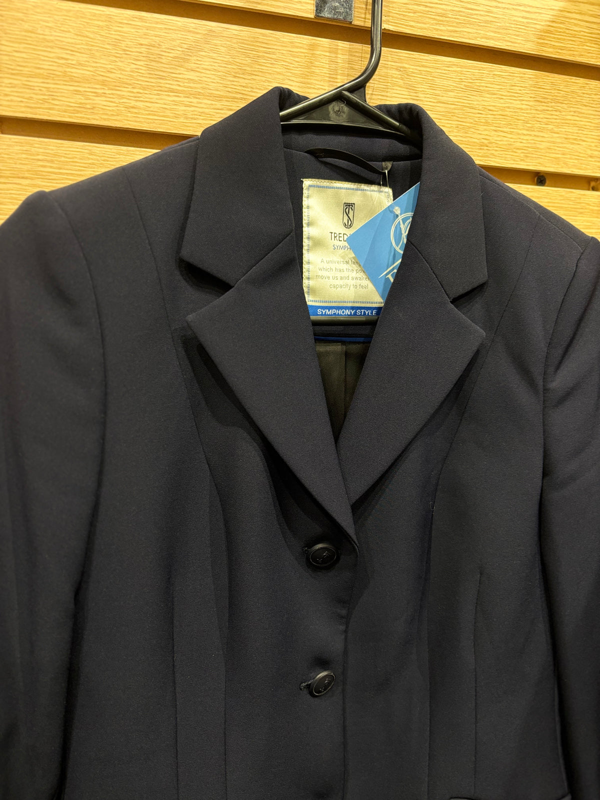 Used 00 Navy Tredstep Symphony Hunt Coat