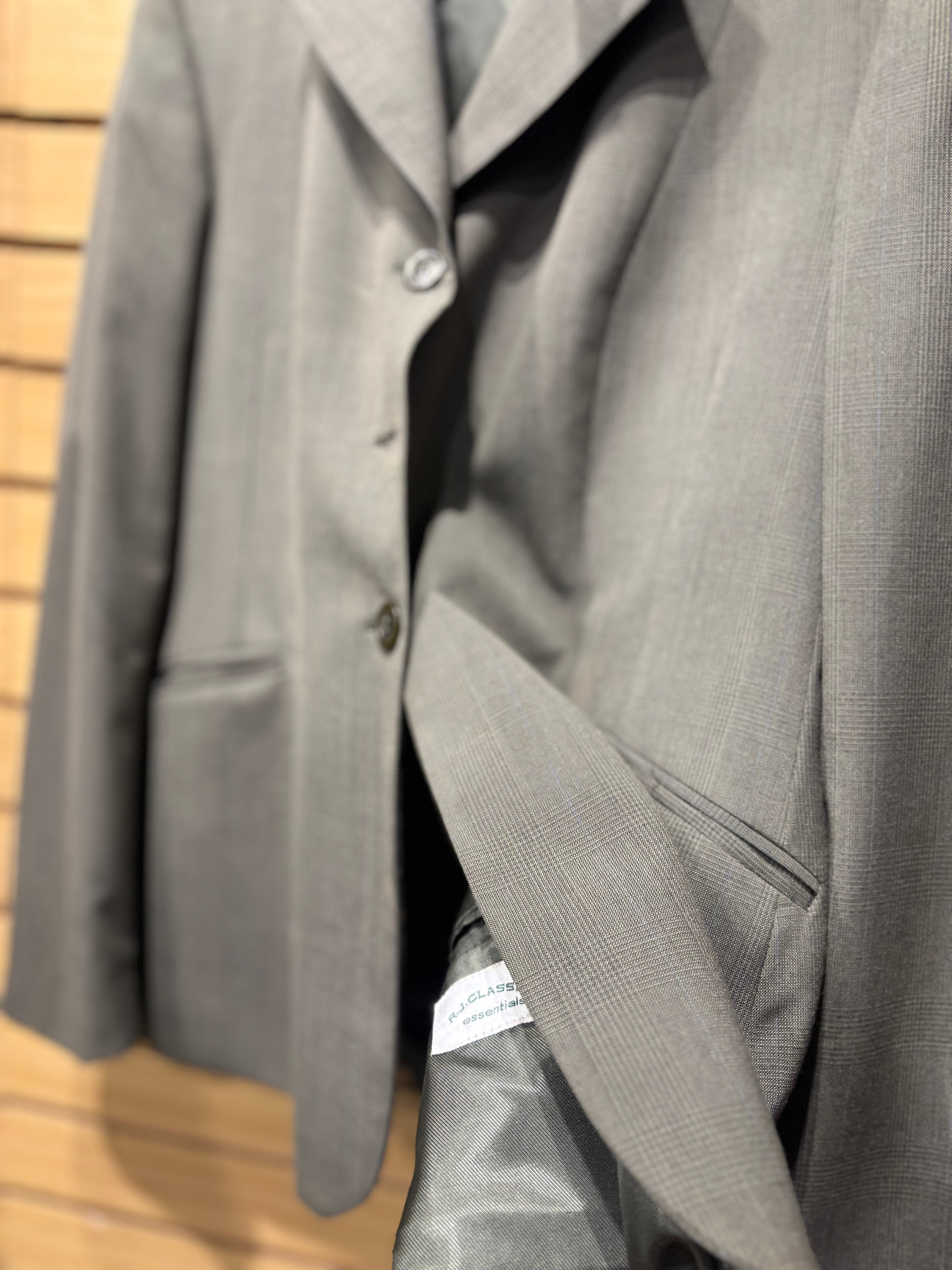 Used RJ Classics 12R Grey Show Coat