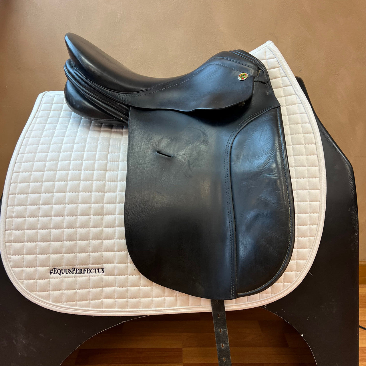 Used Niedersuss Symphonie Dressage Saddle 17" Medium Tree - sku to order - 5003745