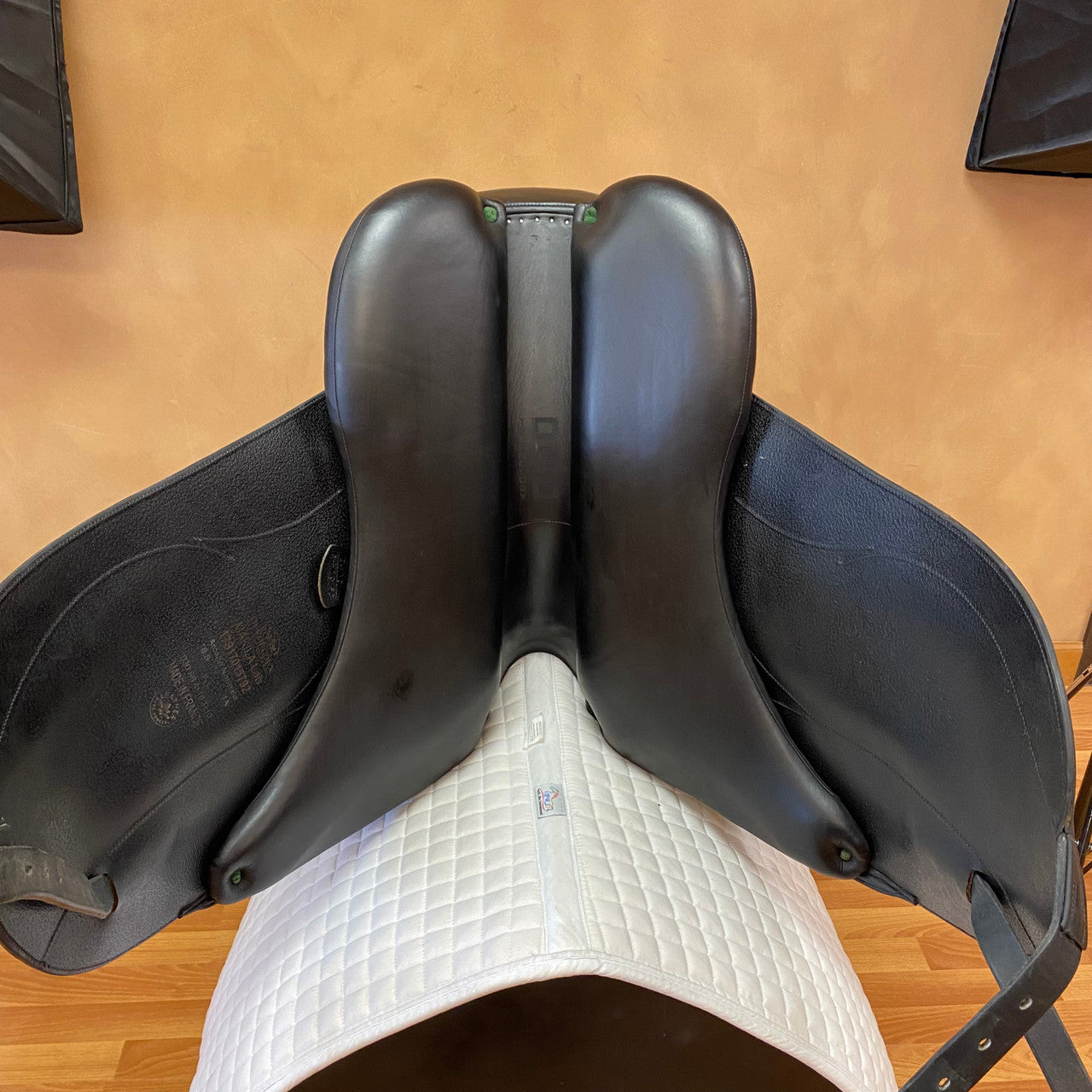 Used Devoucoux Makila Lab Dressage Saddle 18.5" Medium Tree - sku to order - 5003824