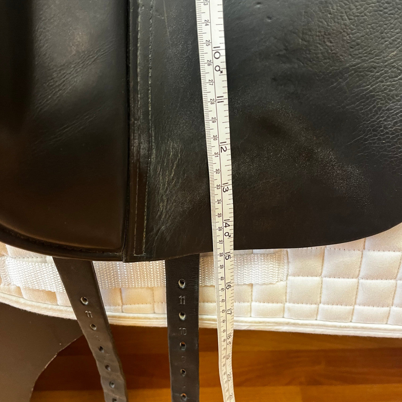 Used Trilogy Debbie McDonald Dressage Saddle 18.5" Medium Wide - sku to order - 5003786