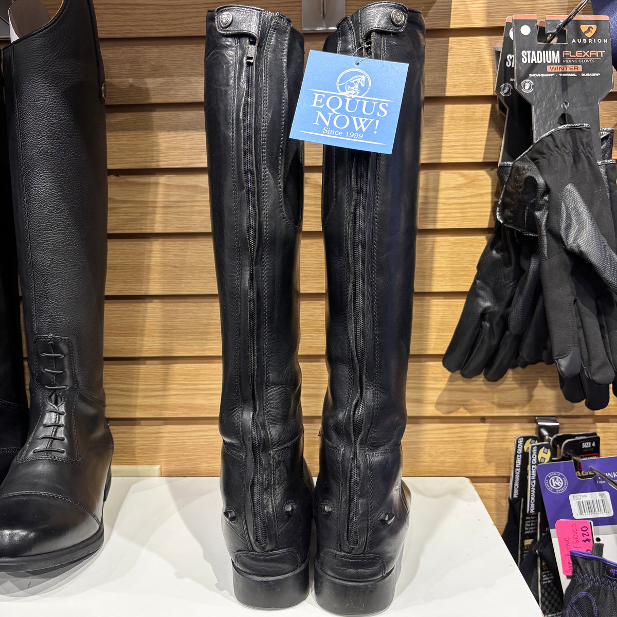 Used 8 Slim/Med Black Ariat Dress Boots