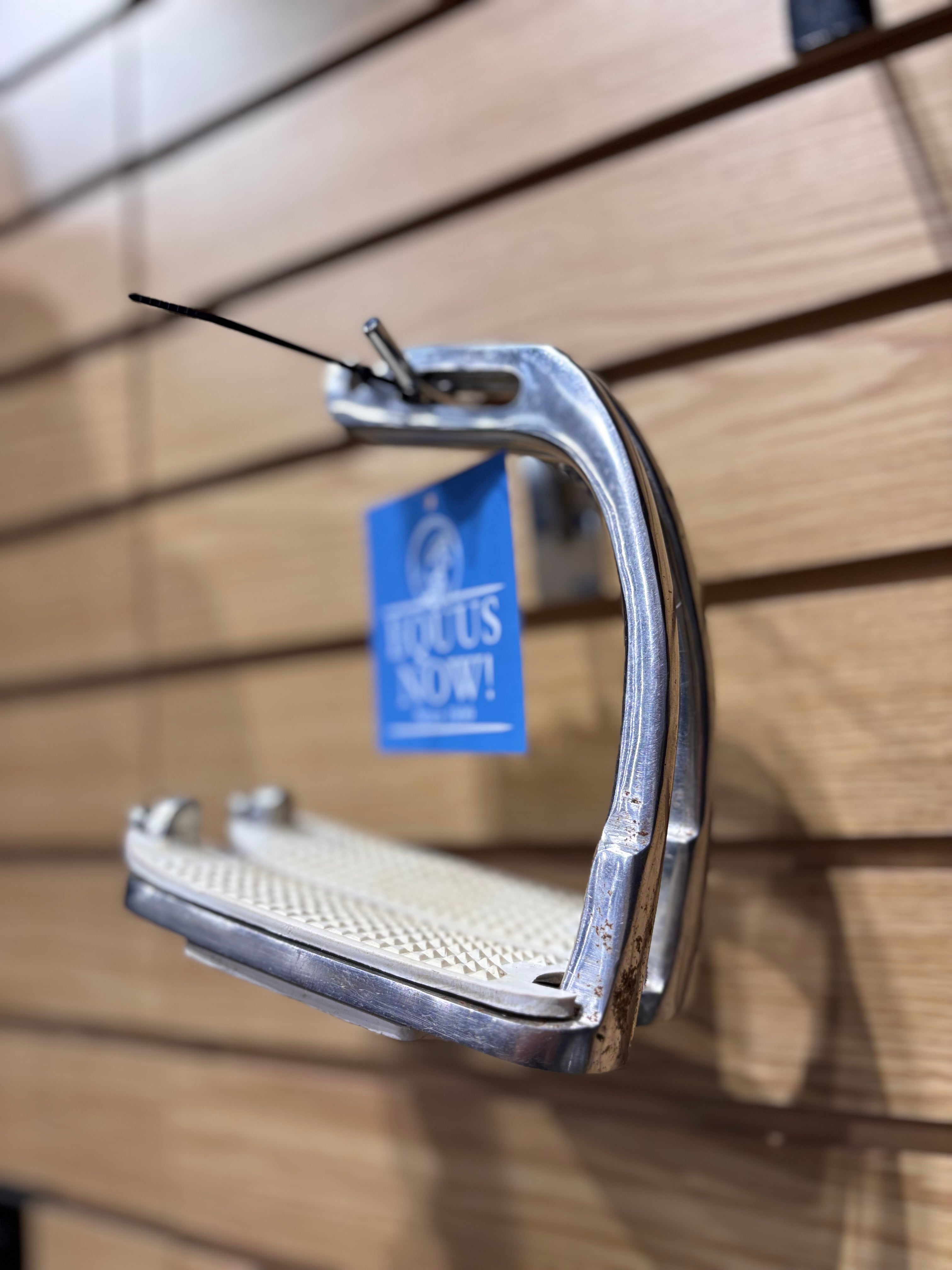 Used 4.75" Safety Stirrups