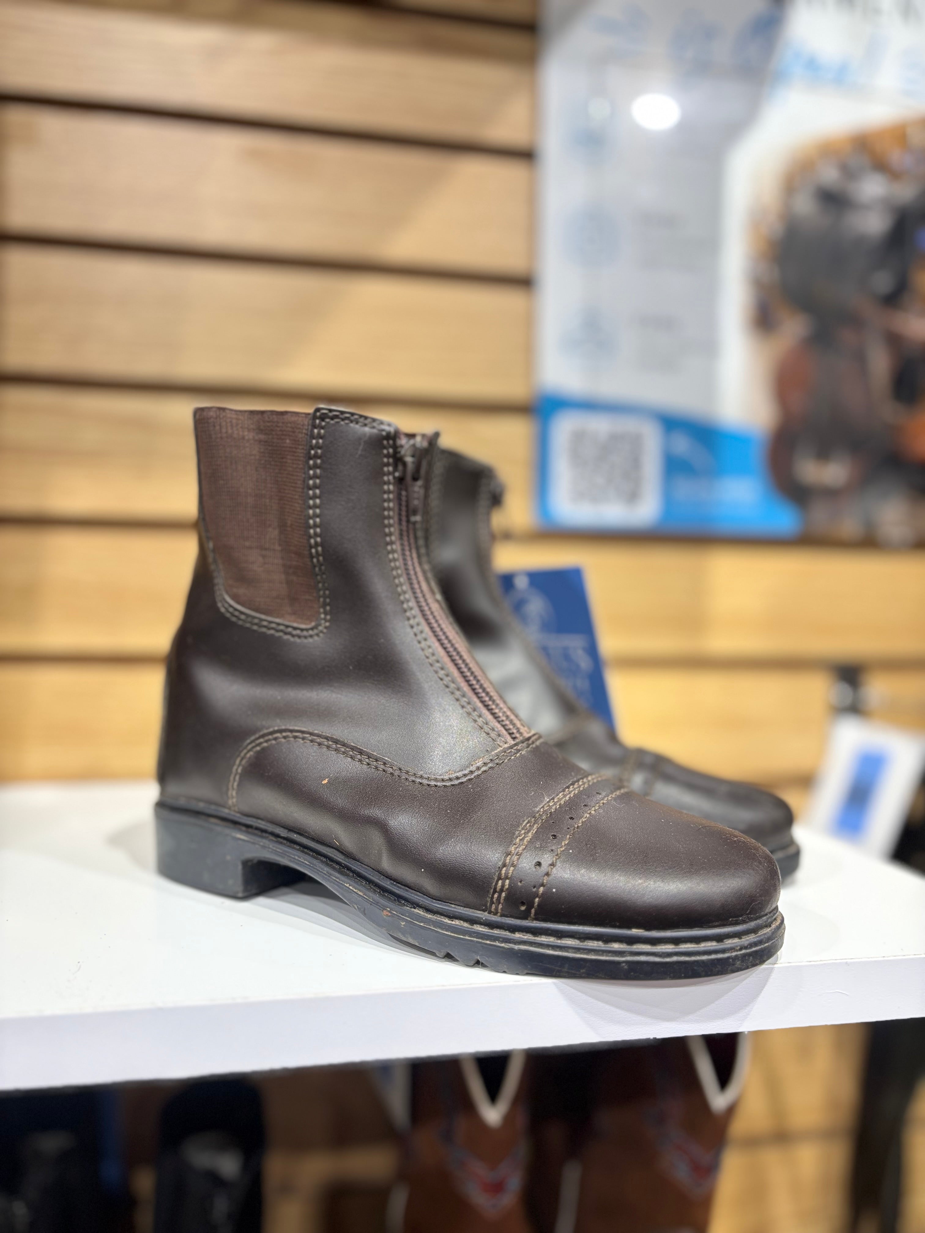 Used 3 Brown Tuffrider Paddock Boots
