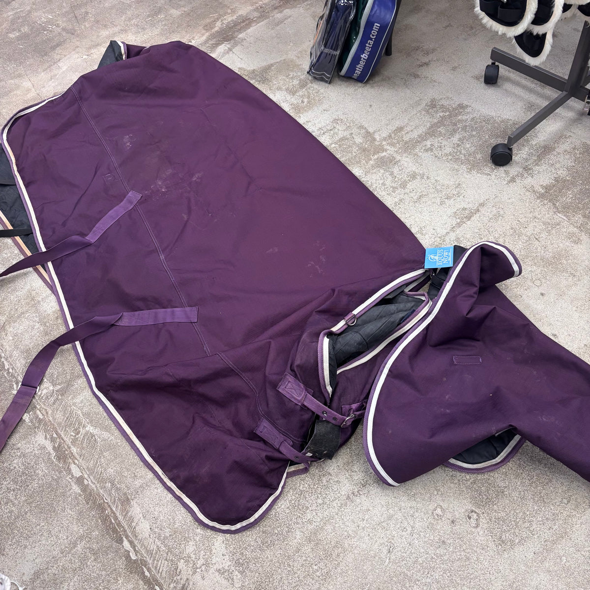 Used 84" Purple Shires Medium Weight (200g) Turnout Blanket- Come w/ Neck Cover