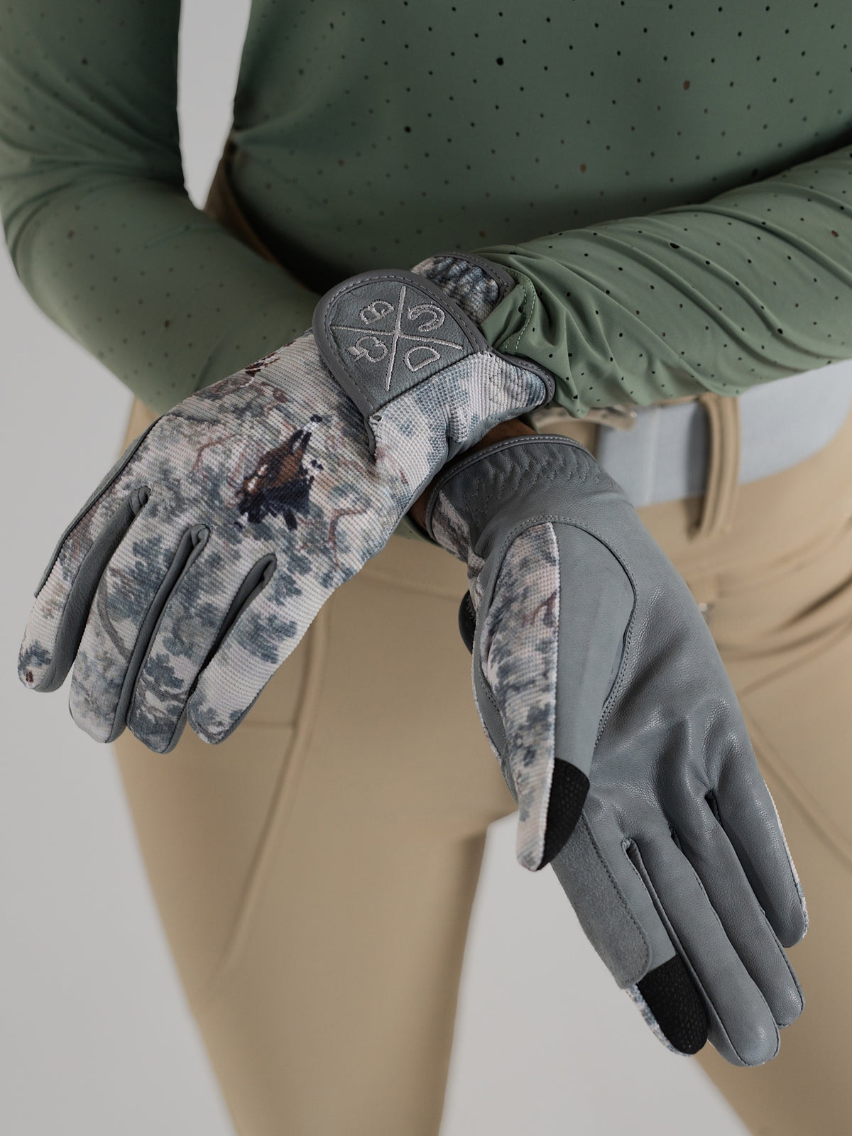 Dapplebay Hunt Tapestry Riding Gloves