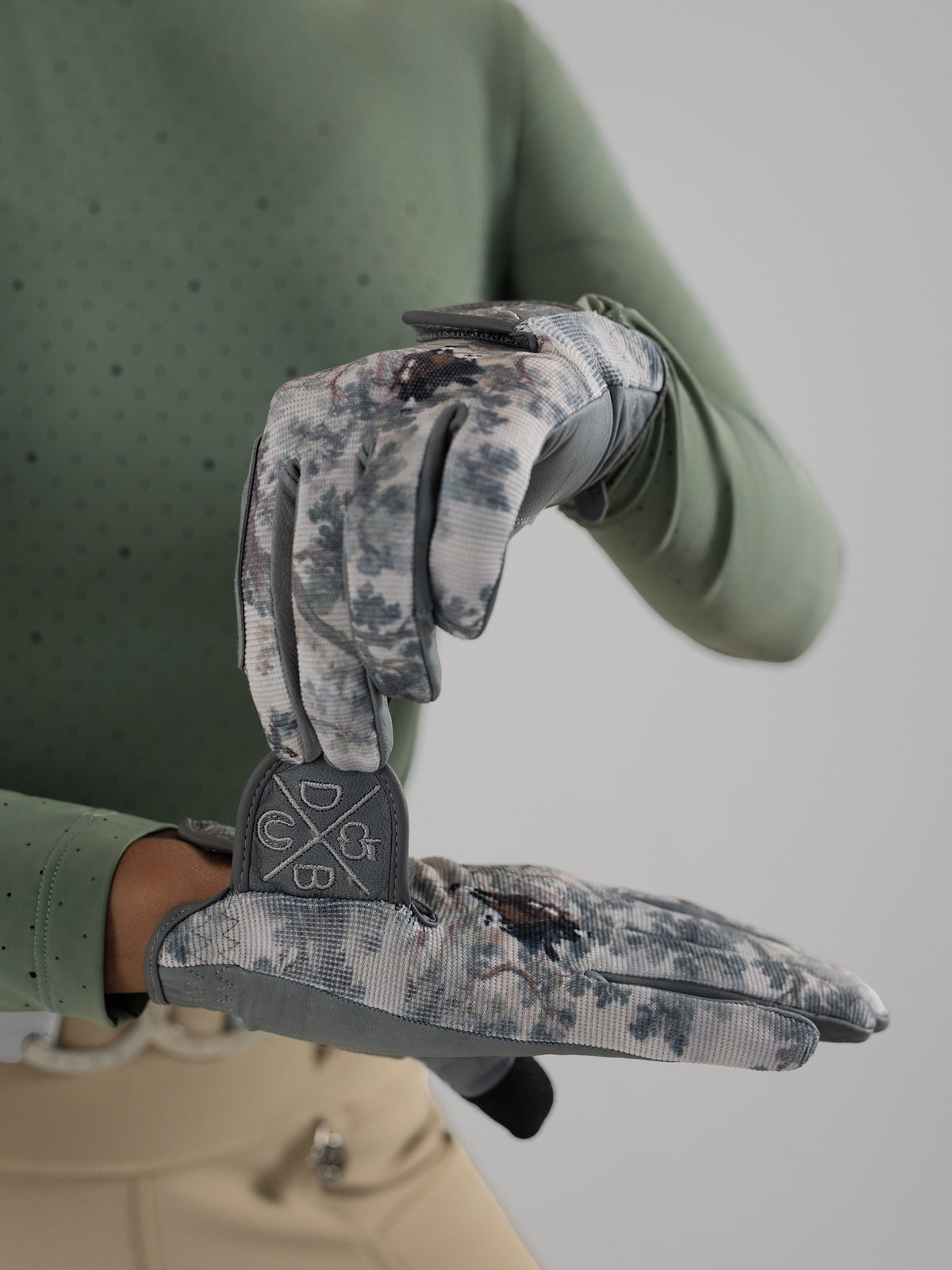 Dapplebay Hunt Tapestry Riding Gloves