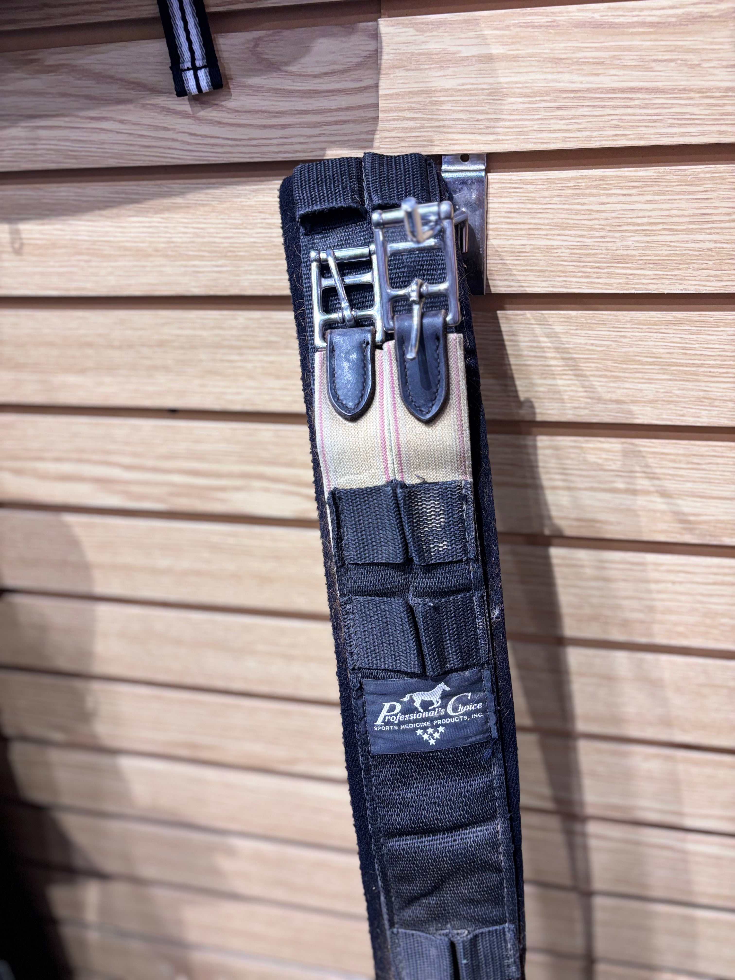 Used 24 Black Professionals Choice Dressage Girth